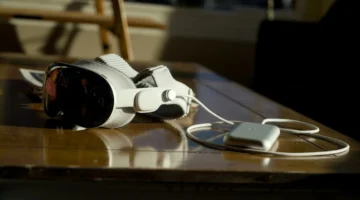 Nvidia CloudXR يصل إلى Apple Vision Pro عبر تحديث نظام VisionOS 26.4 الجديد